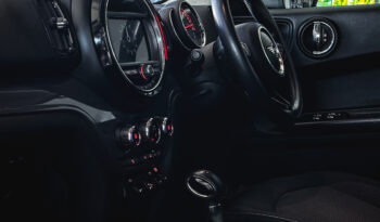 
										Mini One Countryman full									