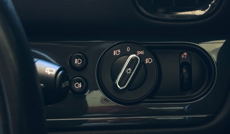 
								Mini One Countryman full									