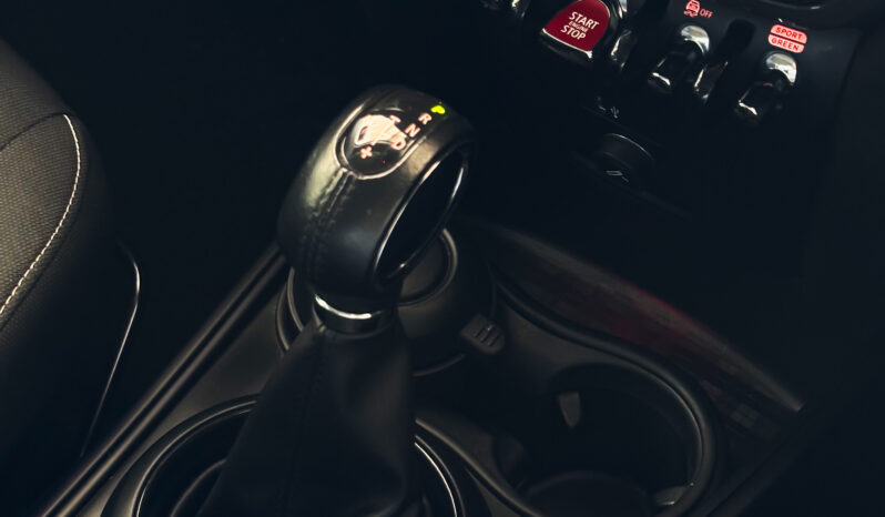 
								Mini One Countryman full									