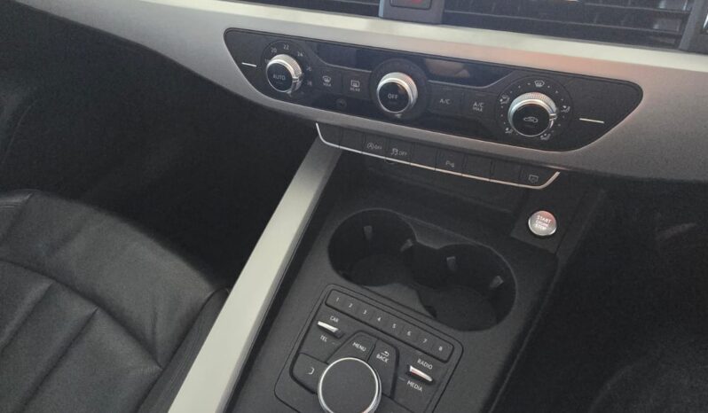 
								Audi A4 1.4 TFSI full									