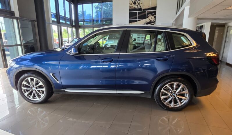 
								BMW X3 XDRIVE 20I MHEV full									