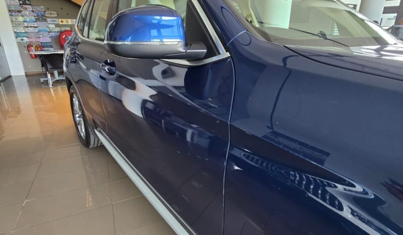 
								BMW X3 XDRIVE 20I MHEV full									