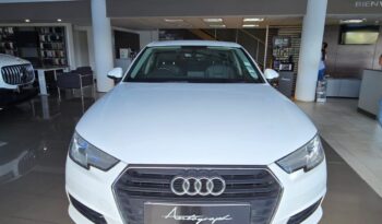 
										Audi A4 1.4 TFSI full									