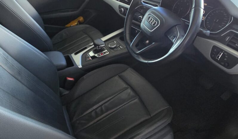 
								Audi A4 1.4 TFSI full									