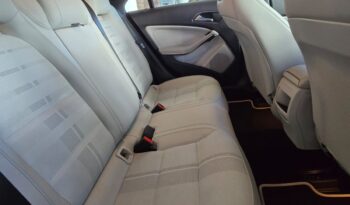 
										Mercedes CLA200 Progressive full									