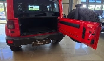 
										Jeep Wrangler JK Unlimited Sahara full									