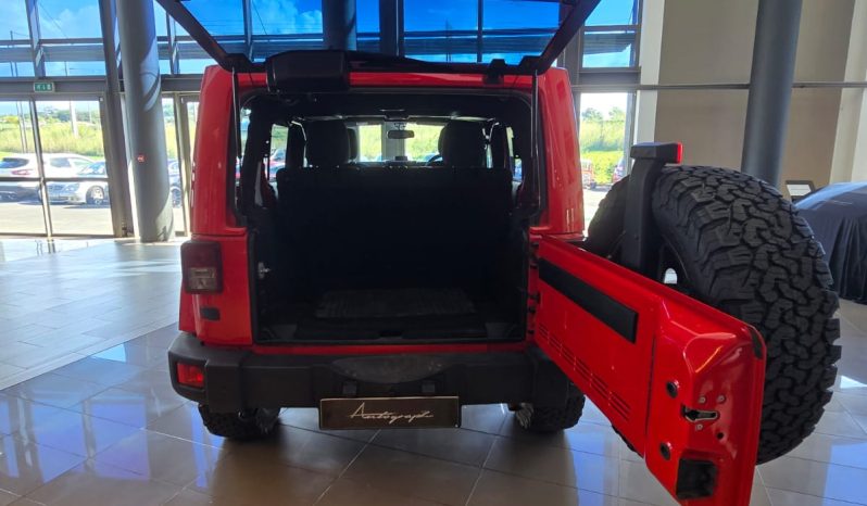 
								Jeep Wrangler JK Unlimited Sahara full									