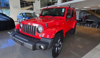 
										Jeep Wrangler JK Unlimited Sahara full									