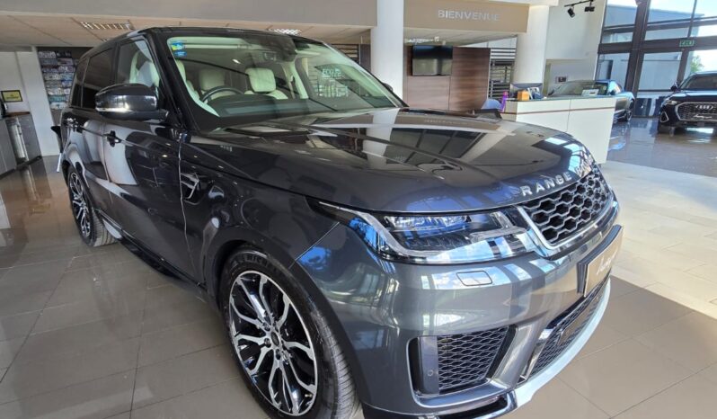 
								Range Rover Sport P400e HSE full									