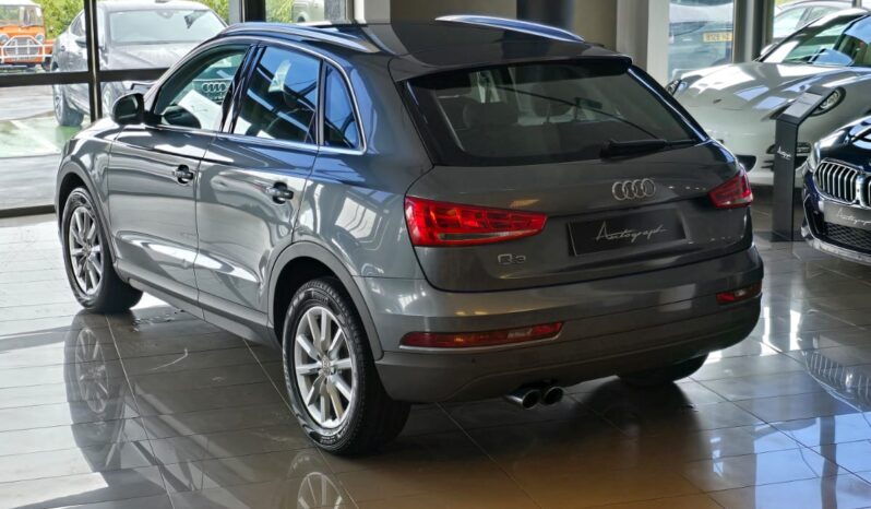 
								Audi Q3 1.4TFSI full									