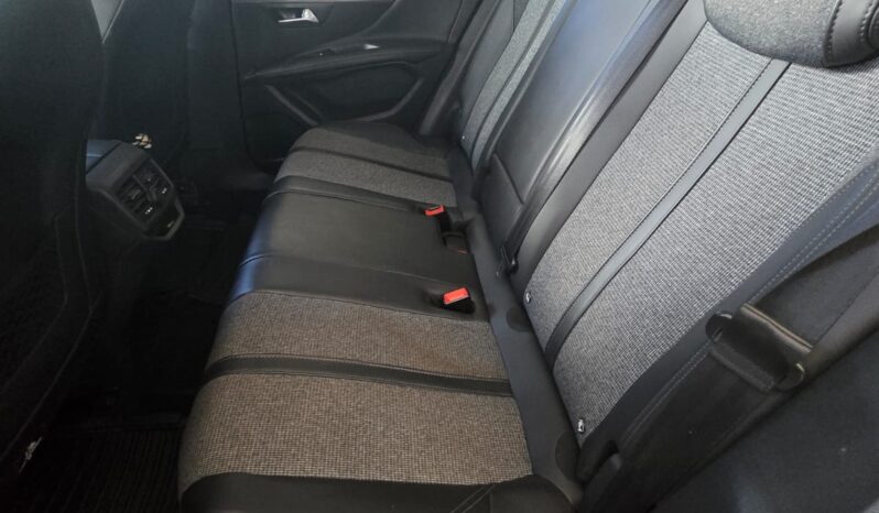 
								Peugeot 3008 1.6HDI full									