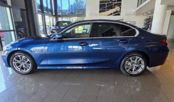 
										BMW 330e full									