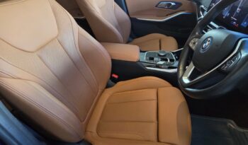 
										BMW 330e full									