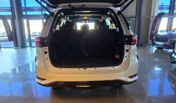 
										Toyota Fortuner 4×4 2.8 GD-6 48V (7-seater) full									