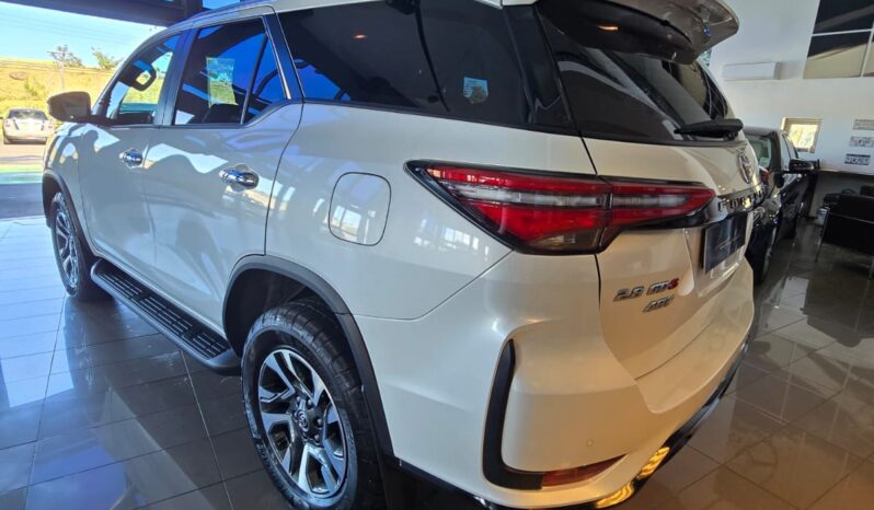 
								Toyota Fortuner 4×4 2.8 GD-6 48V (7-seater) full									