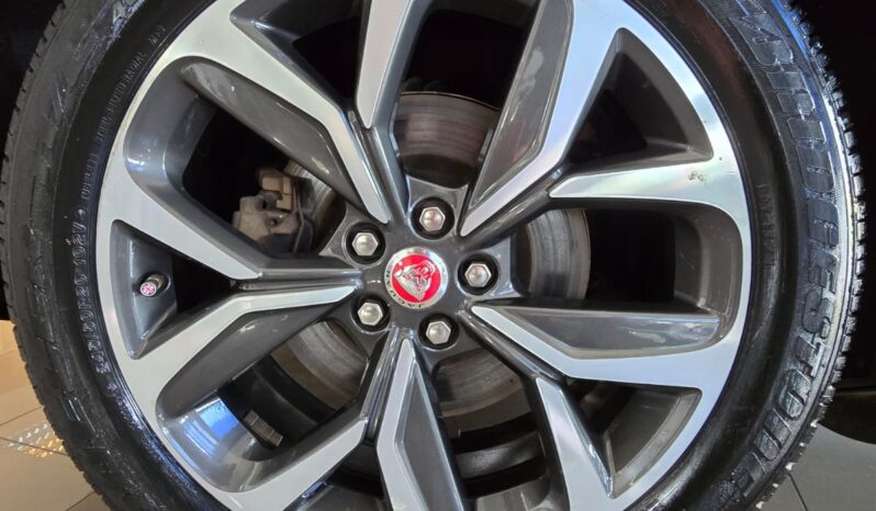 
								Jaguar I-Pace EV400 SE full									