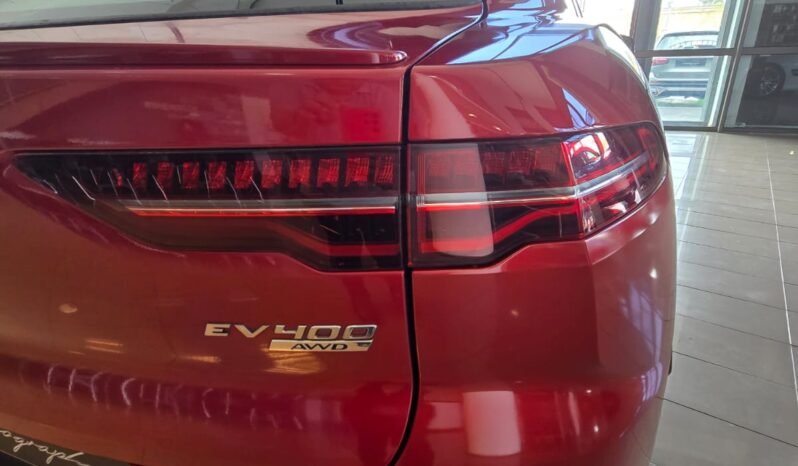 
								Jaguar I-Pace EV400 SE full									