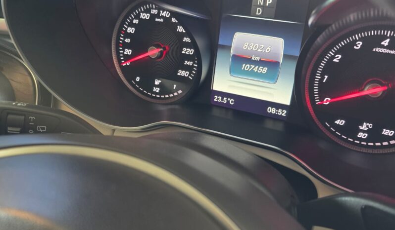 
								Mercedes GLC250 4Matic Exclusive Edition full									