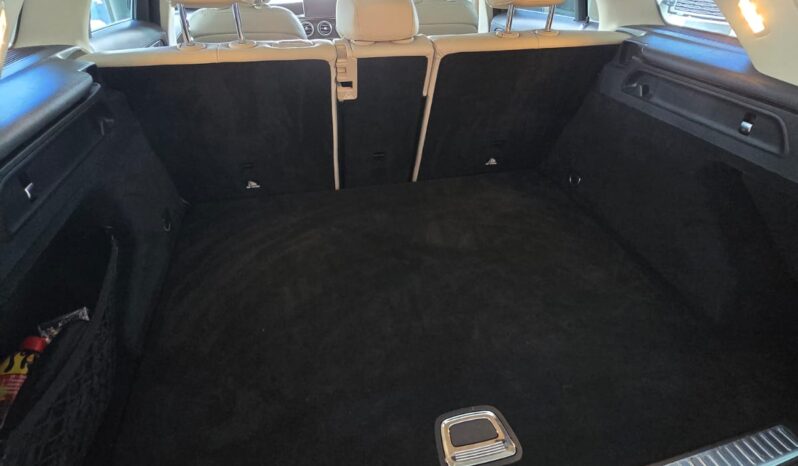 
								Mercedes GLC250 4Matic Exclusive Edition full									