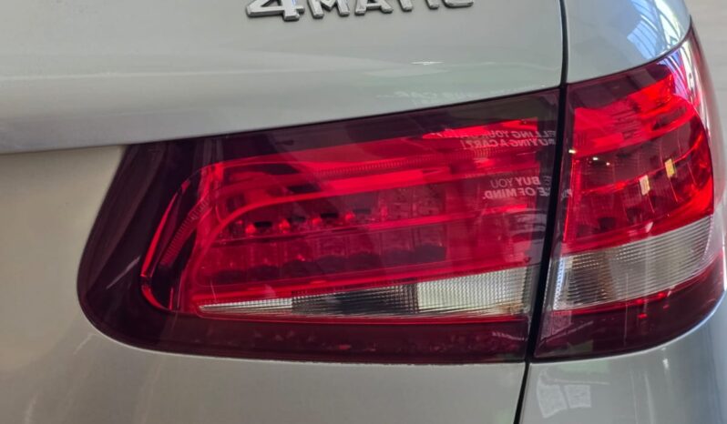 
								Mercedes GLC250 4Matic Exclusive Edition full									
