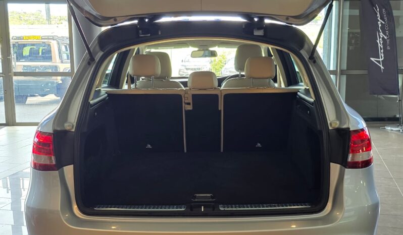 
								Mercedes GLC250 4Matic Exclusive Edition full									