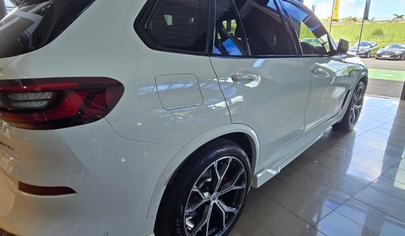 
								BMW X5 XDrive 45e MSport full									