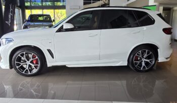 
										BMW X5 XDrive 45e MSport full									