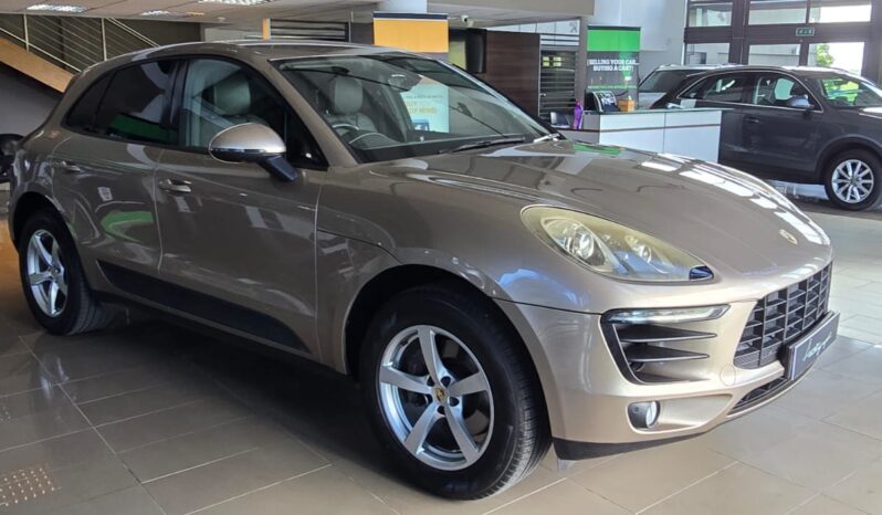 
								Porsche Macan 2.0 full									