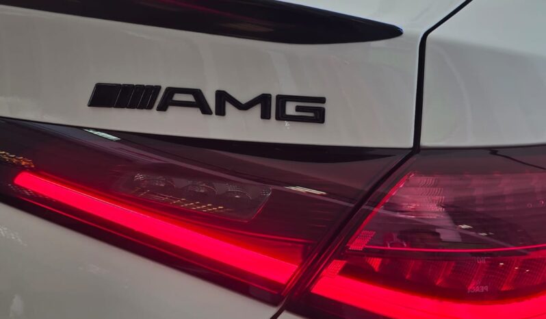 
								Mercedes GLC300e AMG Line full									