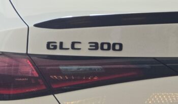 
										Mercedes GLC300e AMG Line full									