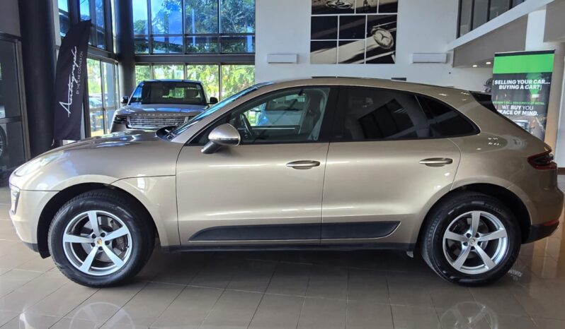 
								Porsche Macan 2.0 full									