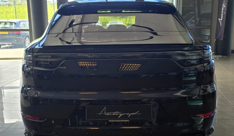 
								Porsche Cayenne E-Hybrid Coupé full									