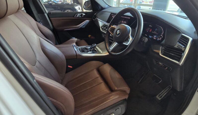 
								BMW X5 XDrive 45e MSport full									