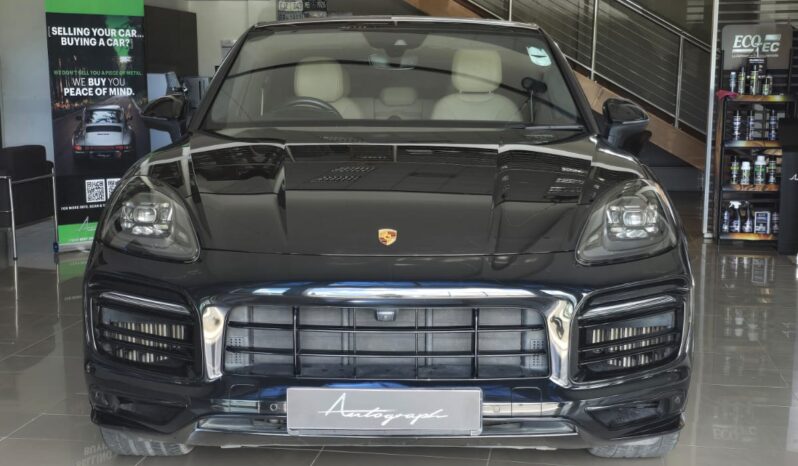 
								Porsche Cayenne E-Hybrid Coupé full									
