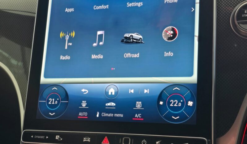 
								Mercedes GLC300e AMG Line full									