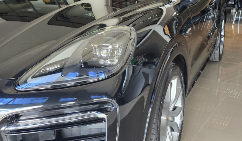 
								Porsche Cayenne E-Hybrid Coupé full									