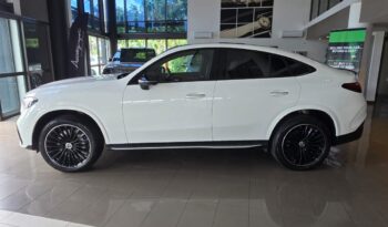 
										Mercedes GLC300e AMG Line full									