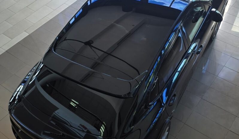 
								Porsche Cayenne E-Hybrid Coupé full									