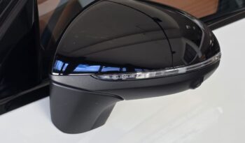 
										Mercedes GLC300e AMG Line full									