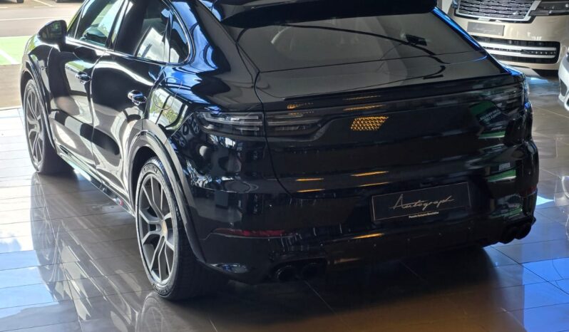 
								Porsche Cayenne E-Hybrid Coupé full									