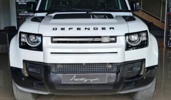 
										Land Rover Defender 110 P400e full									