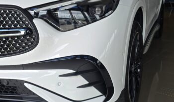 
										Mercedes GLC300e AMG Line full									