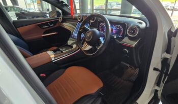 
										Mercedes GLC300e AMG Line full									