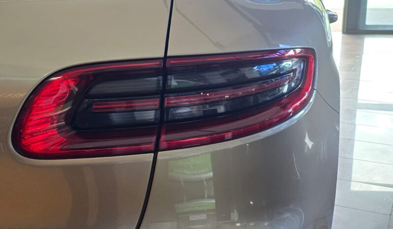 
								Porsche Macan 2.0 full									