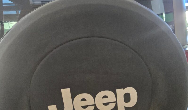 
								Jeep Wrangler 3.6 V6 JK Customs full									