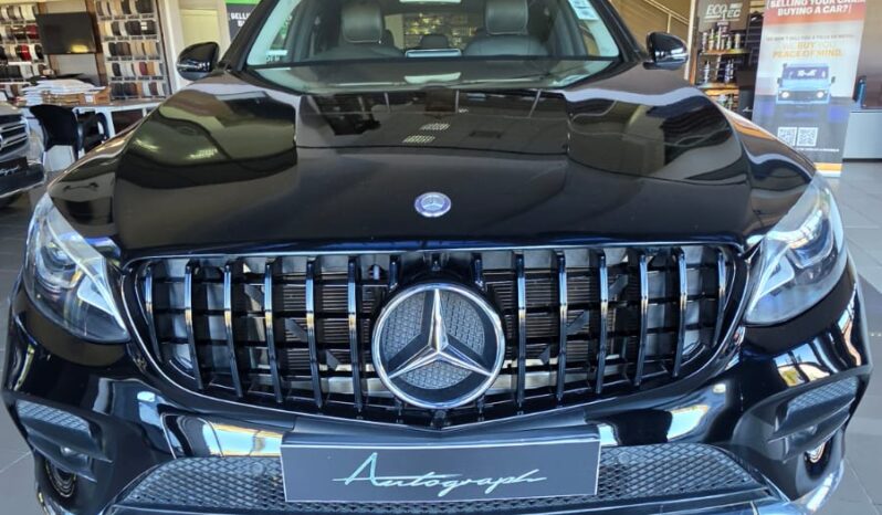 
								Mercedes GLC250 AMG Line full									