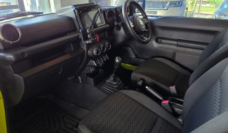 
								Suzuki Jimny 3 Doors Manual full									