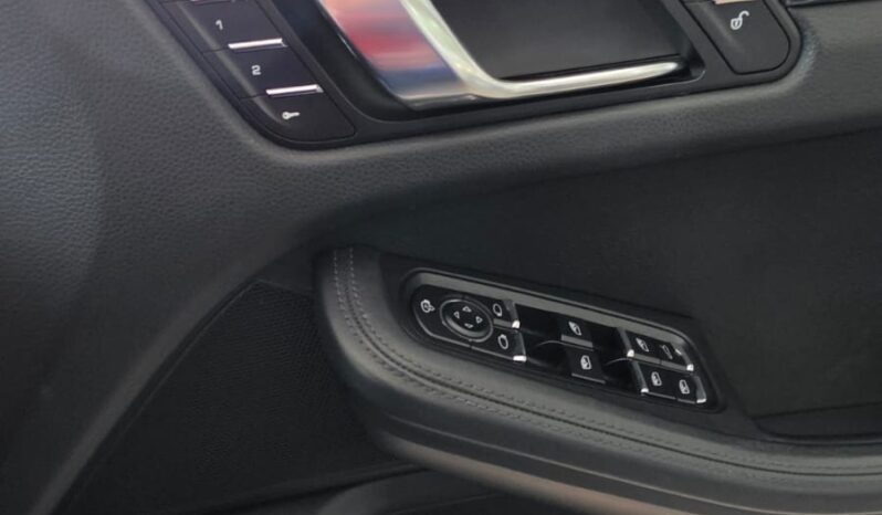 
								Porsche Macan S 3.0 V6 full									