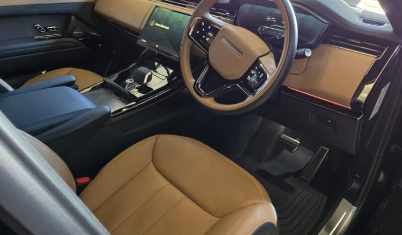 
								Range Rover Sport 3.0 P460e full									