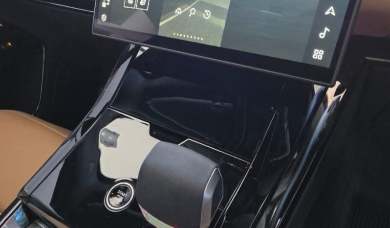 
								Range Rover Sport 3.0 P460e full									